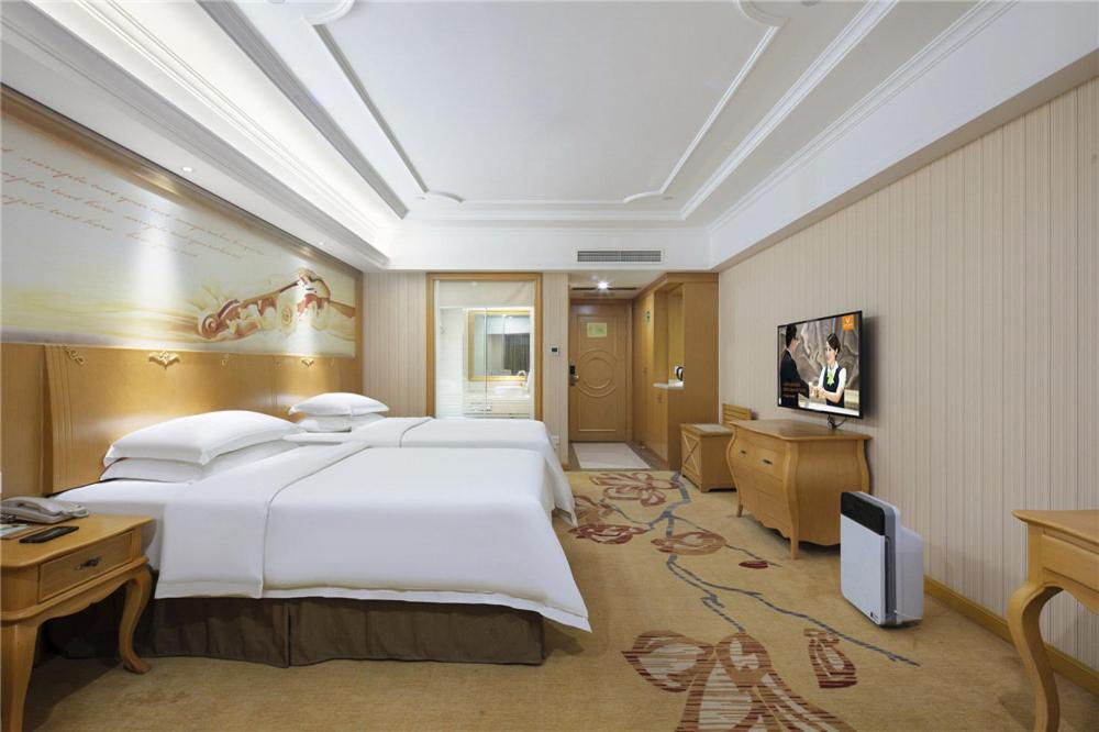 Vienna Hotel Zhengzhou Zhongyuan Futa Exterior photo
