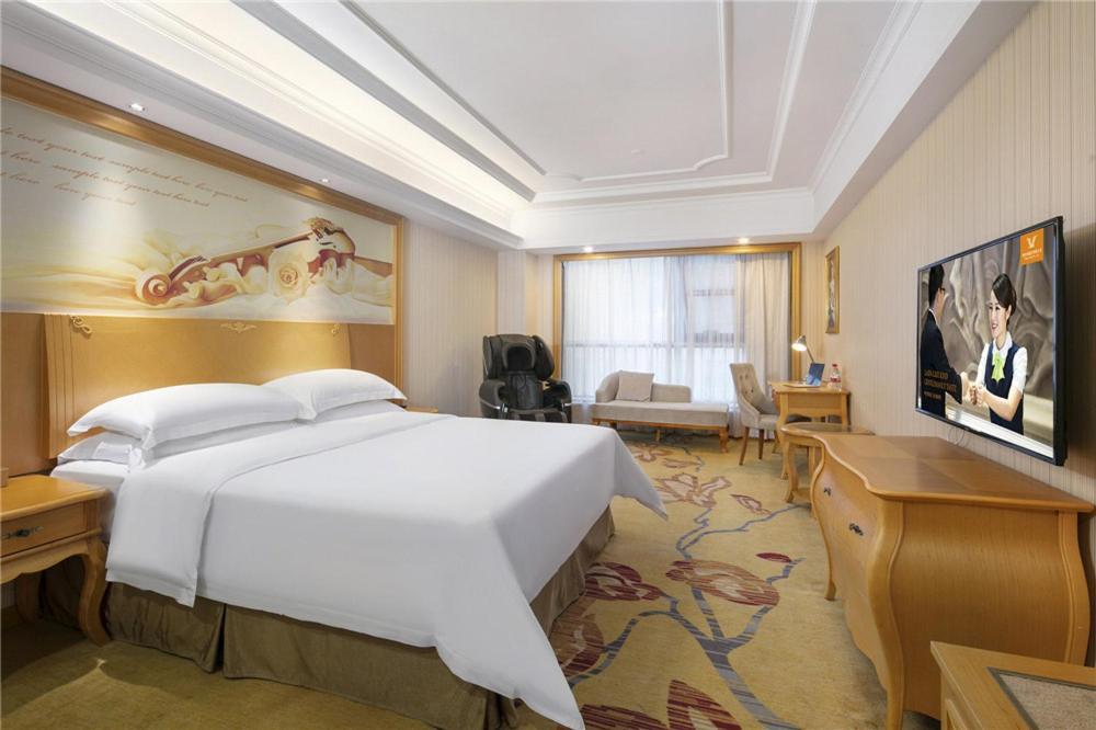 Vienna Hotel Zhengzhou Zhongyuan Futa Exterior photo